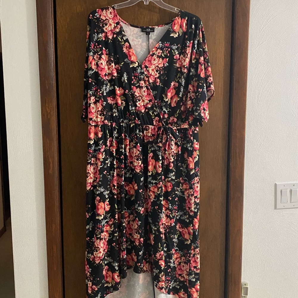 AGB size 2x high low dress!